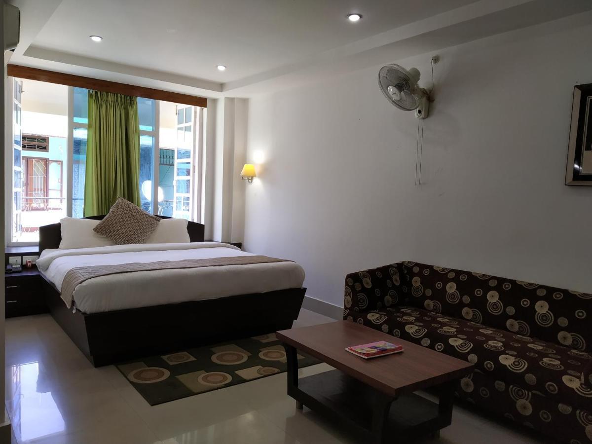 Hotel Sc Continental Itanagar Exterior photo