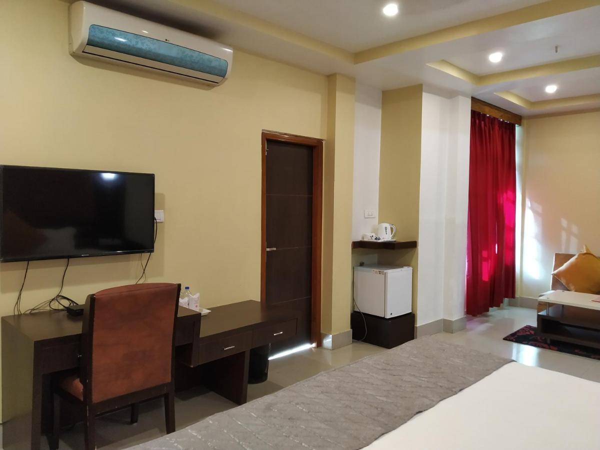 Hotel Sc Continental Itanagar Exterior photo
